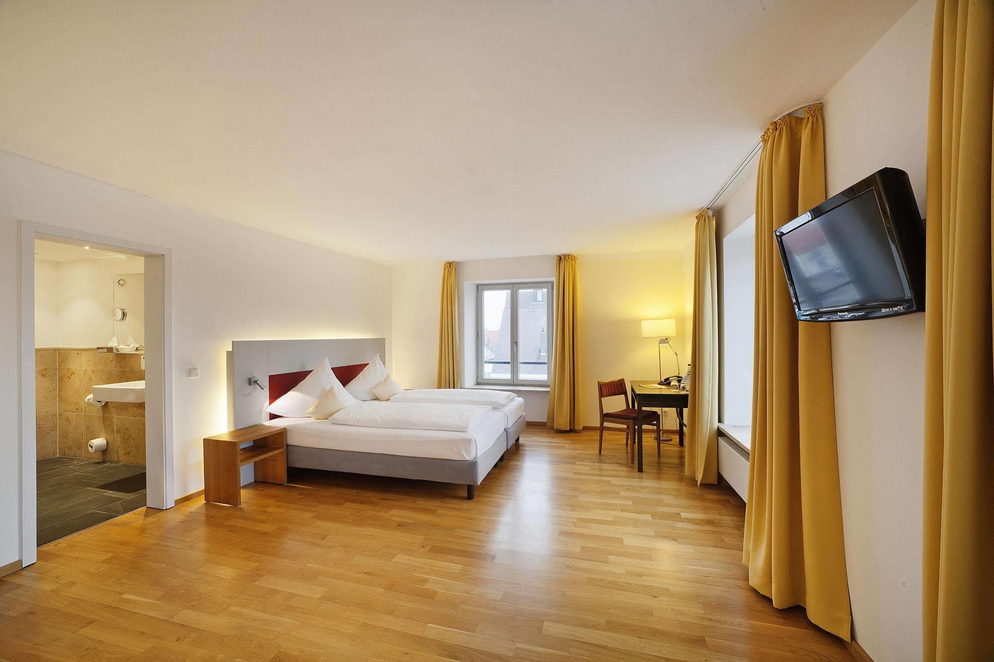 Akzent Brauerei Hotel Hirsch Ottobeuren Dış mekan fotoğraf